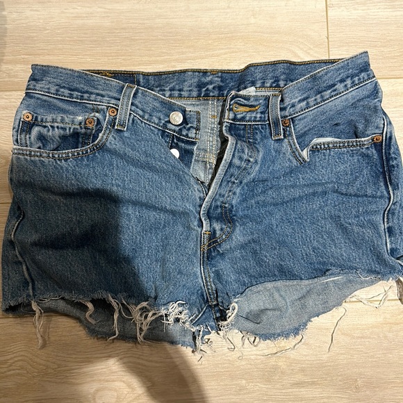 Levi’s high waisted jean shorts - Picture 1 of 4